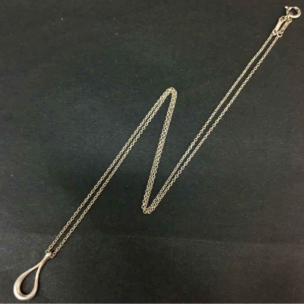 TIFFANY&CO. Silver 925 Peretti Open Teardrop Pendant Necklace